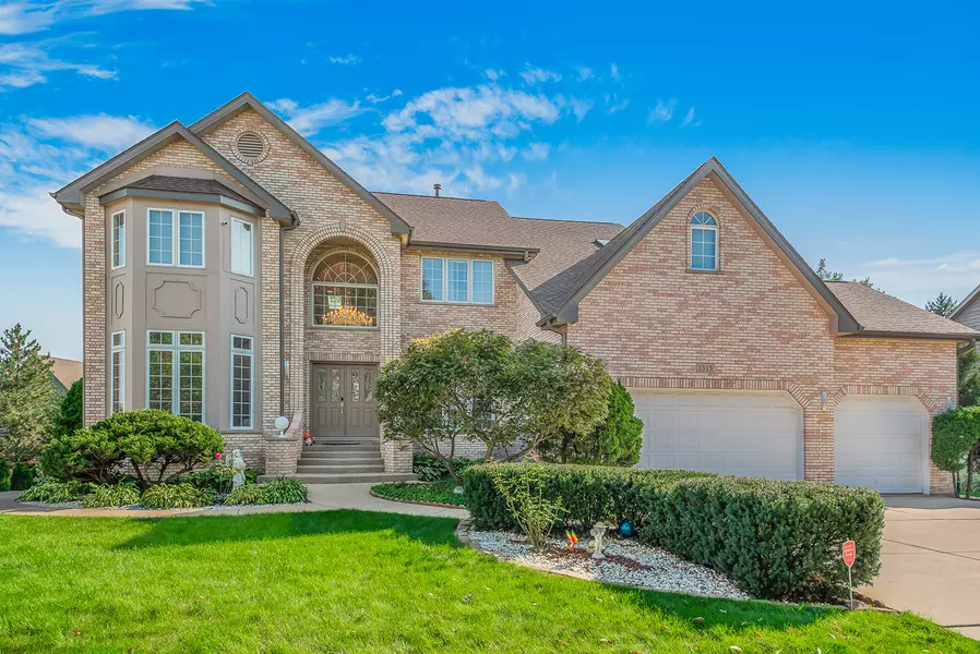1315 Chapman DR, Darien, IL 60561