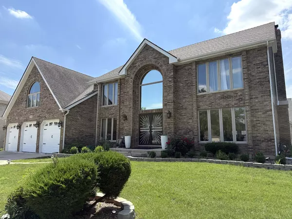 198 N Catalpa ST, Addison, IL 60101