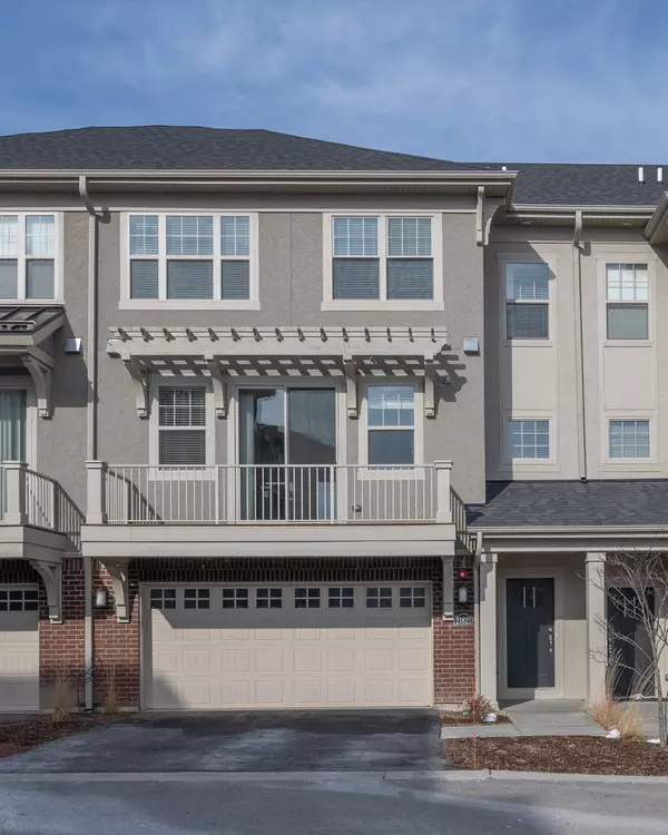 21599 W Field CT #21679, Deer Park, IL 60010
