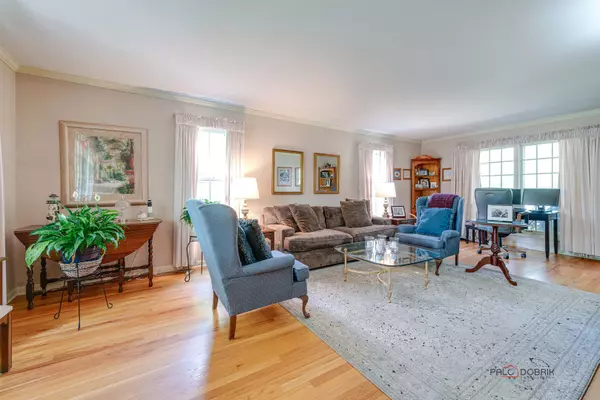 Arlington Heights, IL 60005,306 W Noyes ST