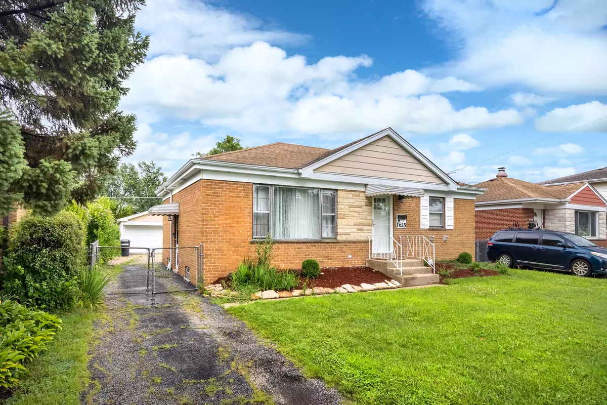 Westchester, IL 60154,1625 Heidorn AVE