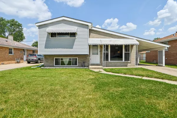 Berkeley, IL 60163,1127 Herbert AVE