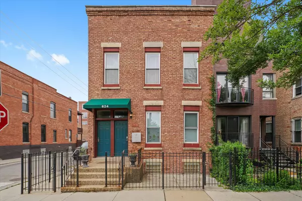 Chicago, IL 60612,624 S Oakley BLVD #2
