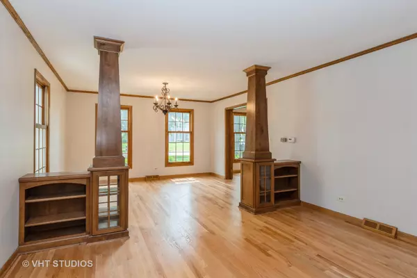 Naperville, IL 60540,6S475 Sussex RD
