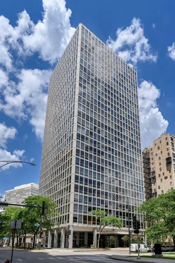 2400 N Lakeview AVE #2804, Chicago, IL 60614
