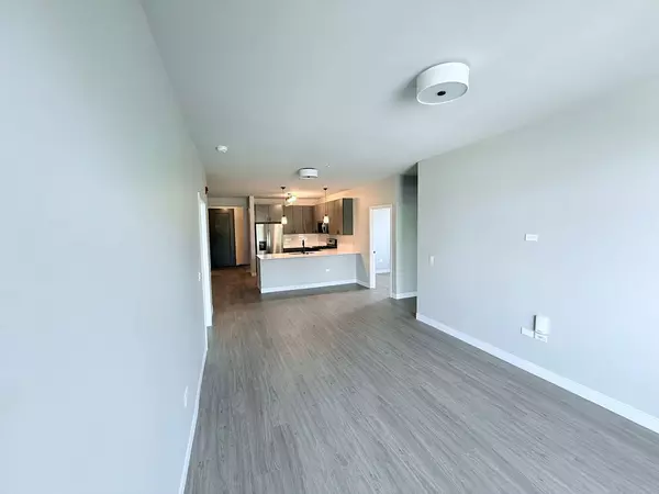 Glen Ellyn, IL 60137,464 Glenwood AVE #322