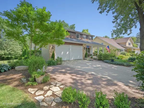 Naperville, IL 60540,1401 Sussex RD