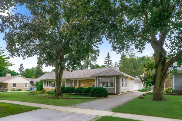 Geneva, IL 60134,1211 James ST