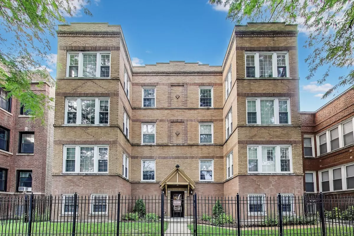 Chicago, IL 60625,3222 W Eastwood AVE #1W
