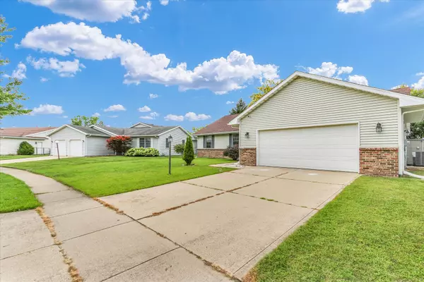 Champaign, IL 61822,503 Crestwood DR