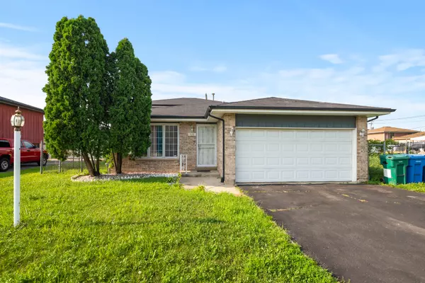 928 E 153rd ST, Phoenix, IL 60426