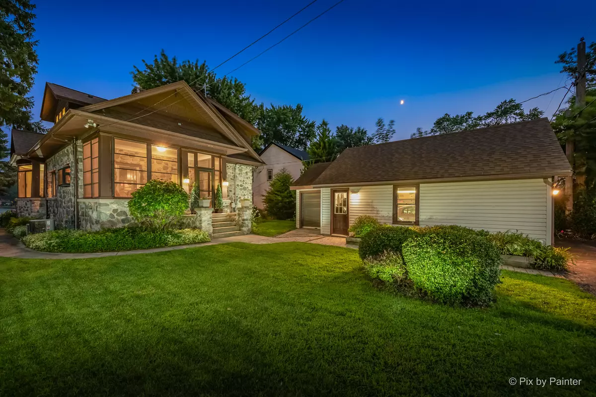 Johnsburg, IL 60051,2301 Fairview AVE