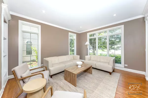 Naperville, IL 60564,2247 PALMER CIR