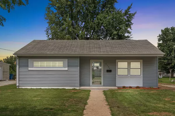 Sterling, IL 61081,2104 Chestnut AVE
