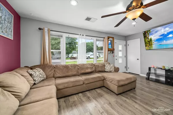 Aurora, IL 60506,1207 Sundown DR