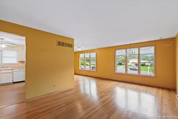 Alsip, IL 60803,4405 W Fey LN