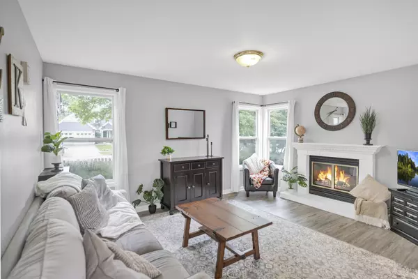 Bartlett, IL 60103,1661 Penny LN