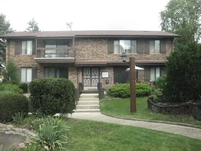 Westmont, IL 60559,Address not disclosed