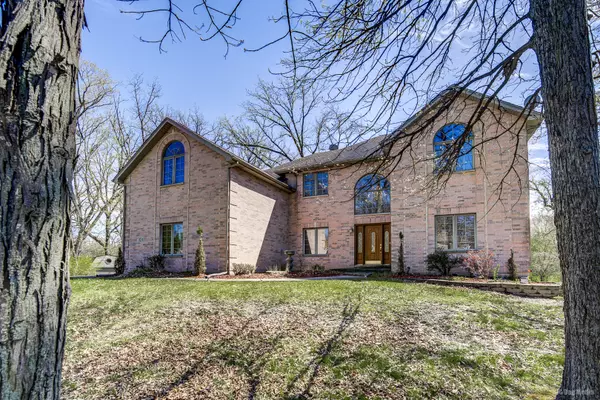 324 Royal Oak DR, Steger, IL 60475