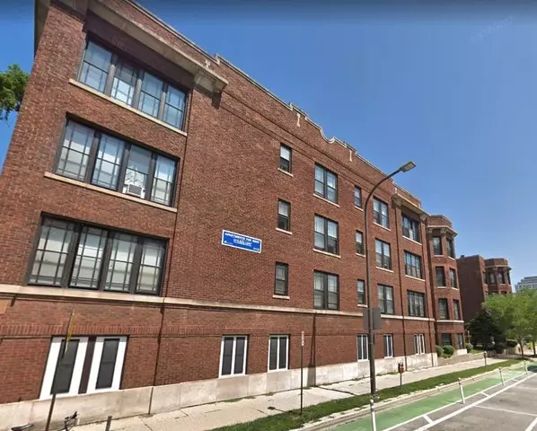 1125 Davis ST #F-1, Evanston, IL 60201