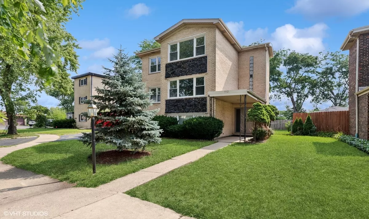 Mount Prospect, IL 60056,512 W Ida CT #1