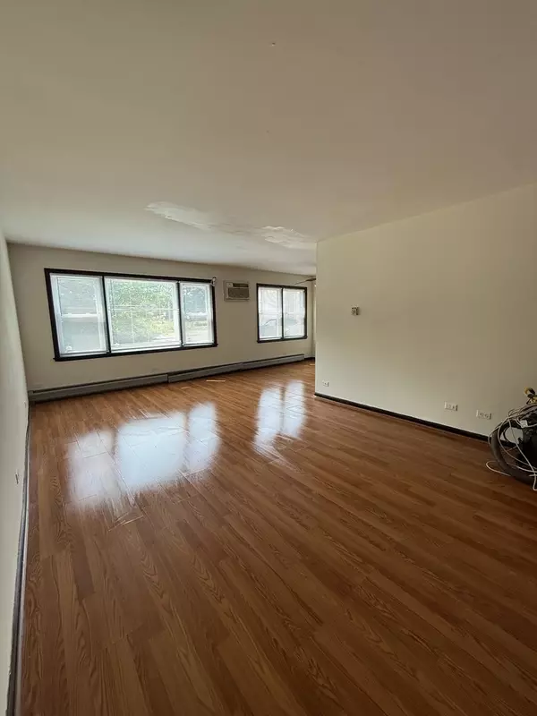 Forest Park, IL 60130,7745 Adams ST #1W