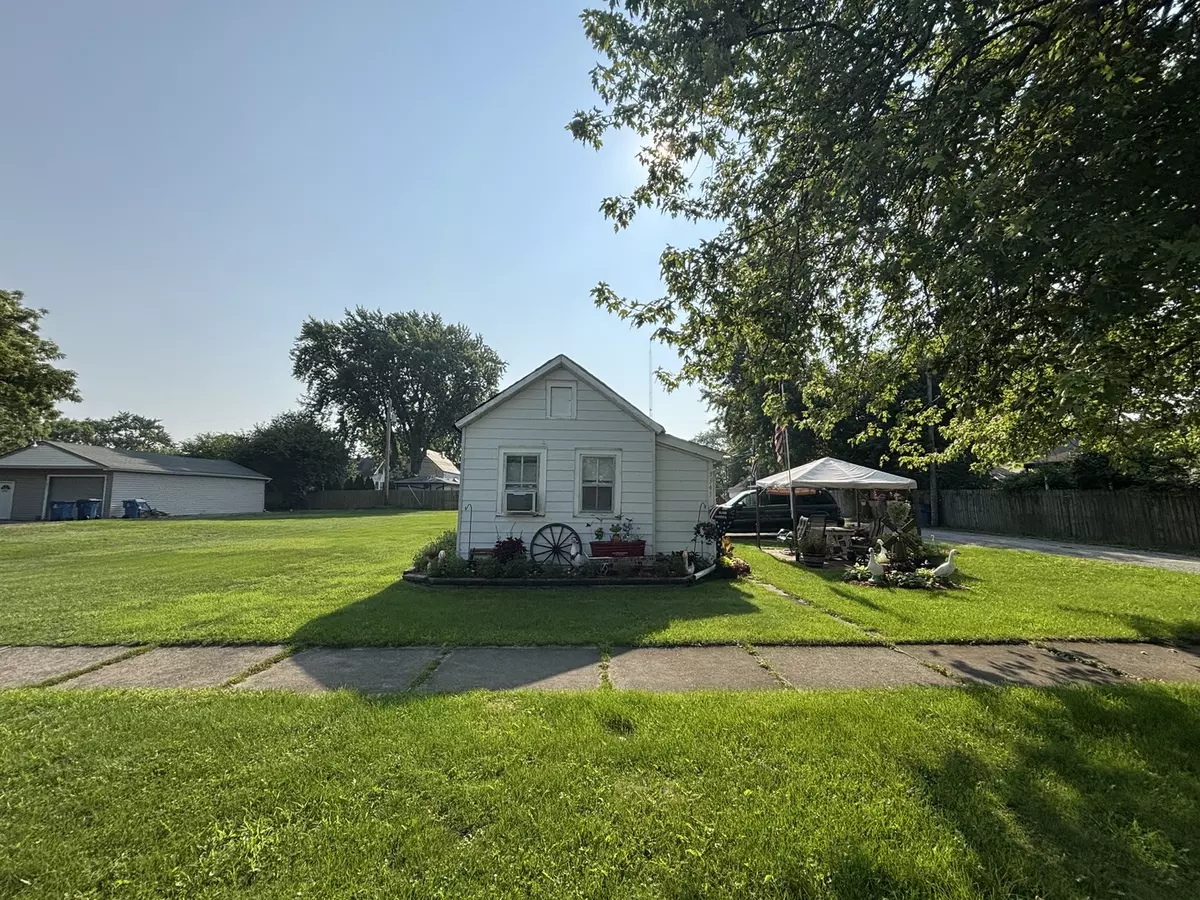 Steger, IL 60475,3345 Green ST