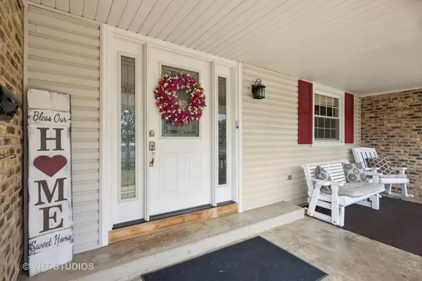 Elk Grove Village, IL 60007,1398 Berkenshire LN
