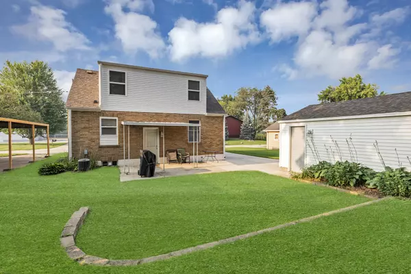 Sycamore, IL 60178,528 Sycamore ST