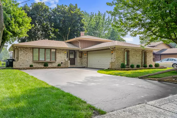 2205 182nd ST, Lansing, IL 60438