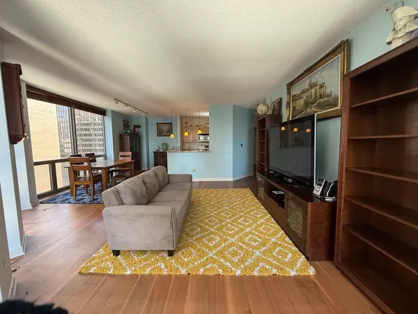 Chicago, IL 60601,222 N Columbus DR #1703