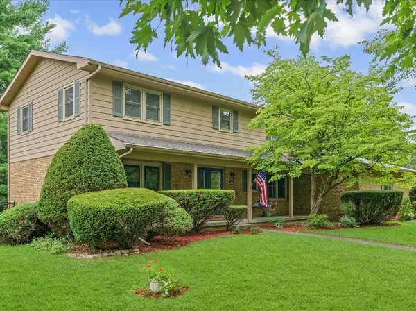 1005 Page DR, Champaign, IL 61821