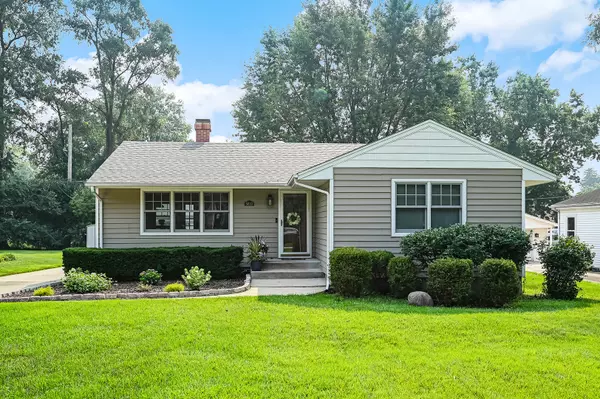 5633 Virginia AVE, Clarendon Hills, IL 60514