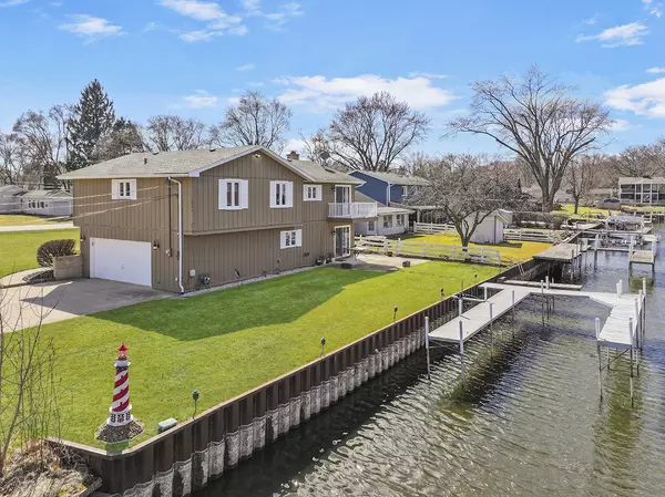 Mchenry, IL 60050,3000 Miller DR