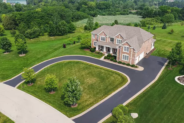 South Barrington, IL 60010,28 Shenandoah CIR