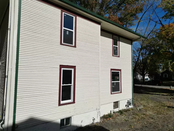 Watseka, IL 60970,623 S 4th ST