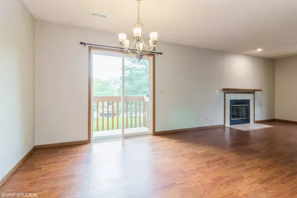 Geneva, IL 60134,253 S Harrison ST #253