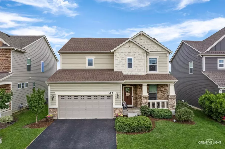 325 Kennedy DR, St. Charles, IL 60175