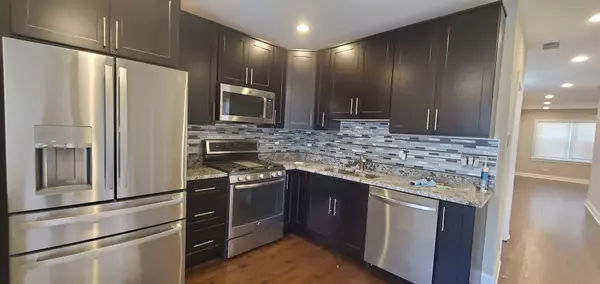 Chicago, IL 60641,4139 W Fletcher ST #1