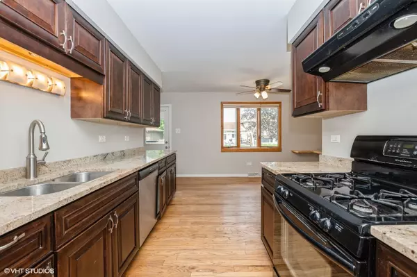 Orland Park, IL 60462,15316 Woodmar DR