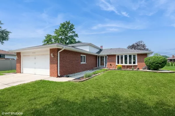 15316 Woodmar DR, Orland Park, IL 60462