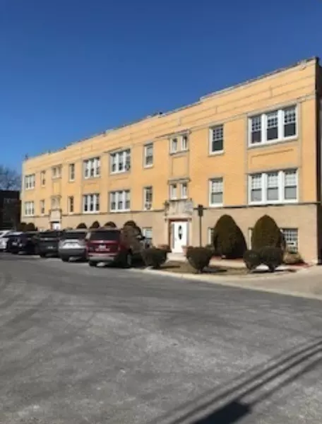 6443 18th ST #1, Berwyn, IL 60402