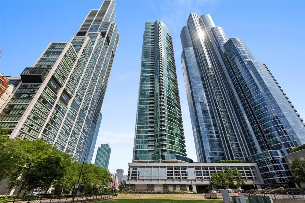 Chicago, IL 60605,1201 S Prairie AVE #1405