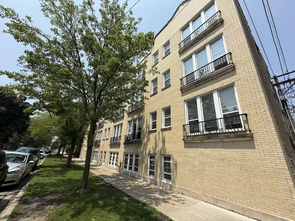 Chicago, IL 60625,4901 N Christiana AVE #6