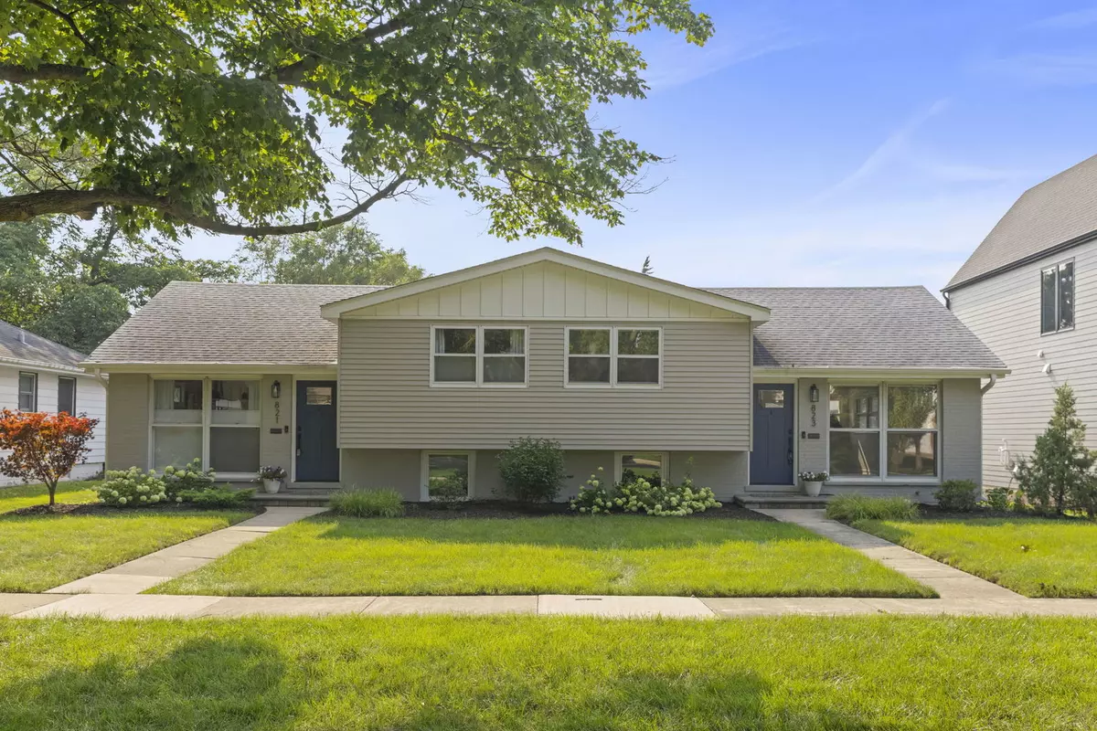 Naperville, IL 60563,823 N Ellsworth ST