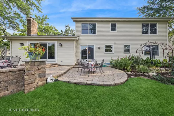 Lisle, IL 60532,5659 Cascade DR