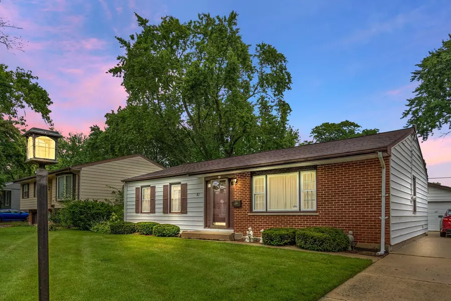 47 Willow TRL, Wheeling, IL 60090