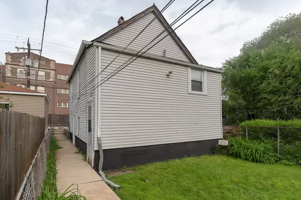 1722 N KIMBALL AVE #CH, Chicago, IL 60647