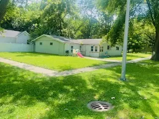 1311 N Walnut ST, Champaign, IL 61820