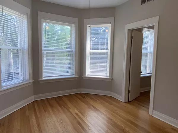 Chicago, IL 60639,1908 N Keystone AVE #2